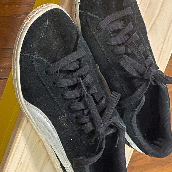 Puma suede original sneaker size 9 - Picture 3 of 4